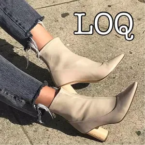 LOQ Vero Cream Leather Wooden Heel Ankle Boots Size 40