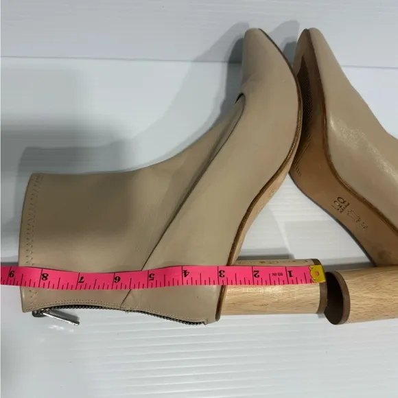 LOQ Vero Cream Leather Wooden Heel Ankle Boots Size 40