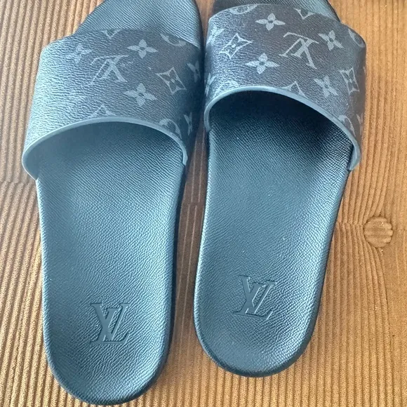 Louis Vuitton Black Sandals Monogram Design