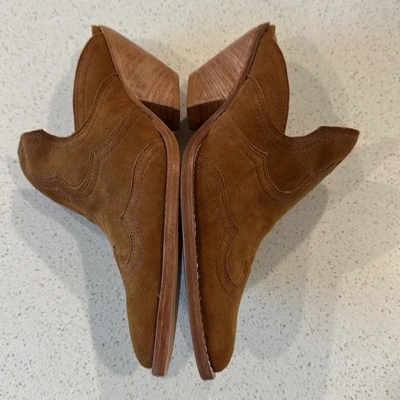 Lucchese Suede Mules Size 7 NWOB
