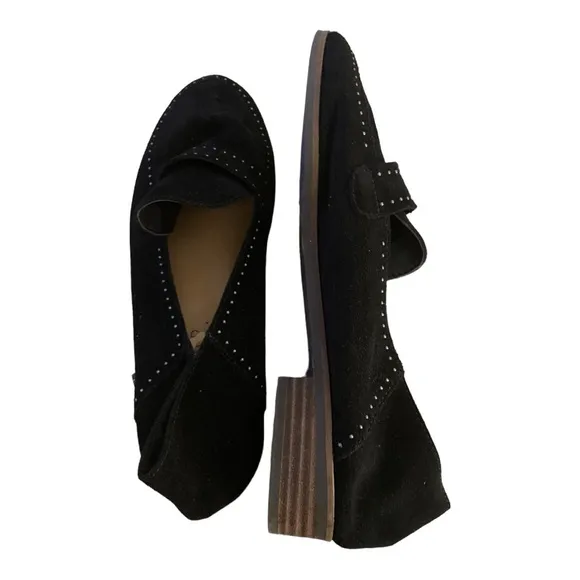 Lucky Brand  Black Suede Loafer w/ Contrasting White Stitching Size 11M