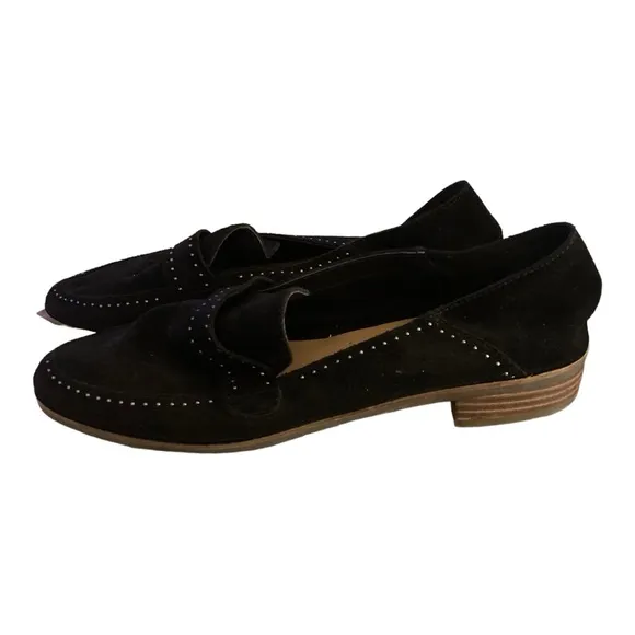 Lucky Brand  Black Suede Loafer w/ Contrasting White Stitching Size 11M