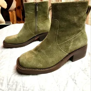 Lucky Brand 'KAZEY' mossy green leather/suede ankle boots Girls Sz 4 Cute!