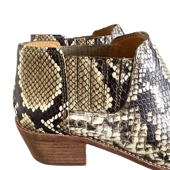 Madewell Sonia Leather Snake Embossed Ankle Boots Size 7