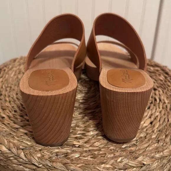 Madewell The Clara Clog Sandal - Size 9 (no size on shoe that I see) - Great