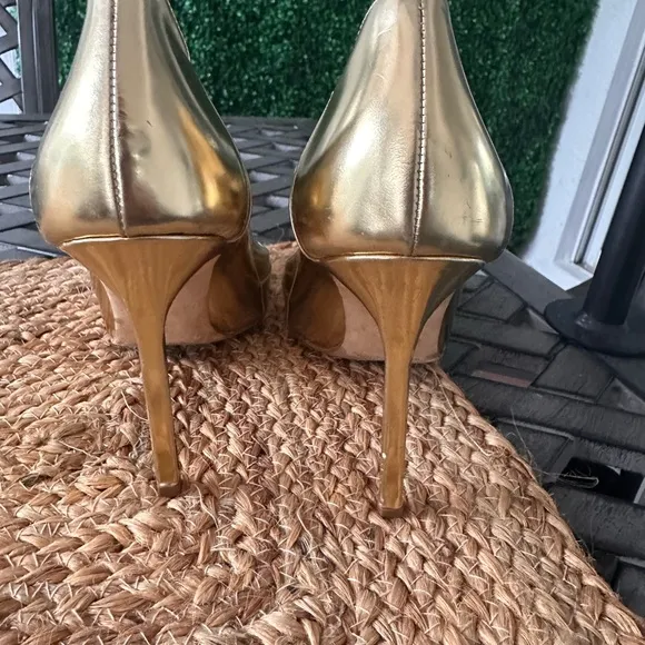 Manolo Blahnik Gold Women's Heels