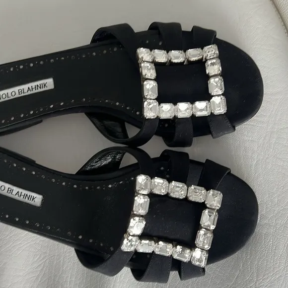 Manolo Blahnik Iluna black slip on sandals shoes  buckle size 38