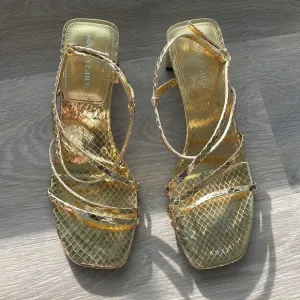 Marc Fisher Hamora Sandals Gold Snake Print Block Asymmetrical Strappy s…