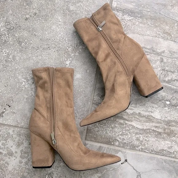 Marc Fisher LTD Larry Pointed Toe Ankle Boots, Size 8.5 NEW w/o Box