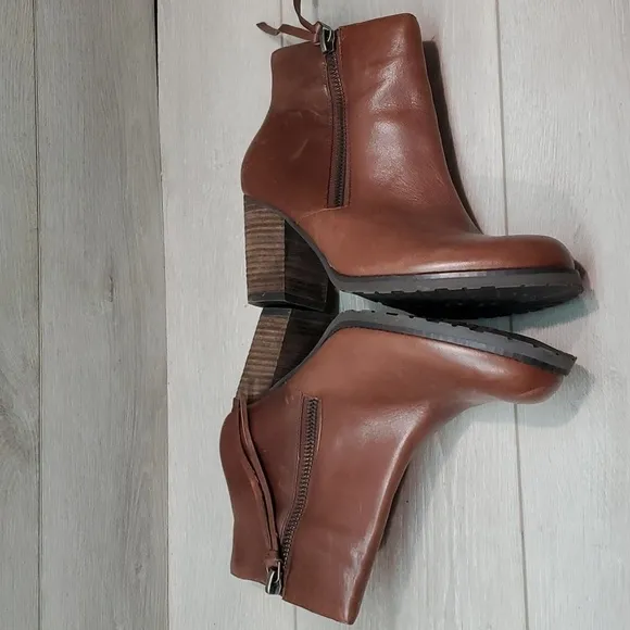 Marc Fisher Women Ankle Leather Block Heels shoes sz 9.5M