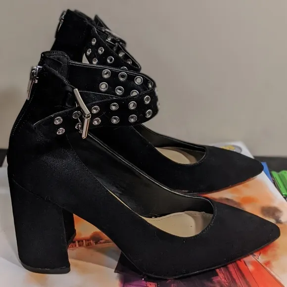 Marc Fisher Womens Dalanna Black Pumps High Block Heels Grommet Ankle Strap 8.5