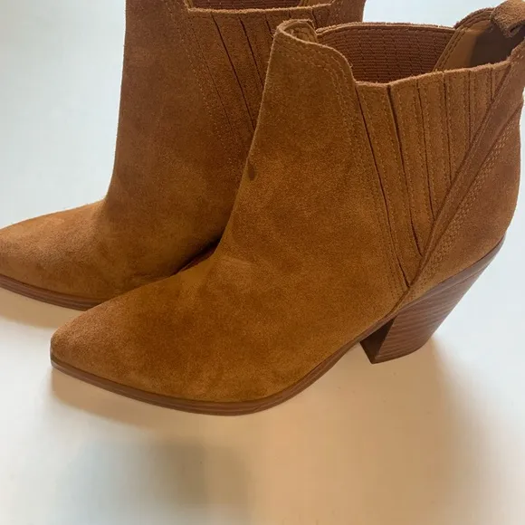 Marc Fisher Women’s Gadri Brown Ankle Boots 6M
