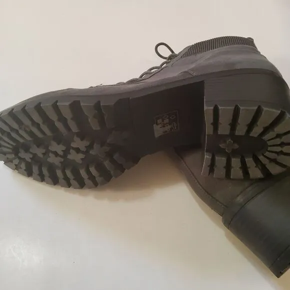Market &amp; Spruce Combat Lace Up  Ankle Boots Booties Size 10 Grey NWOT