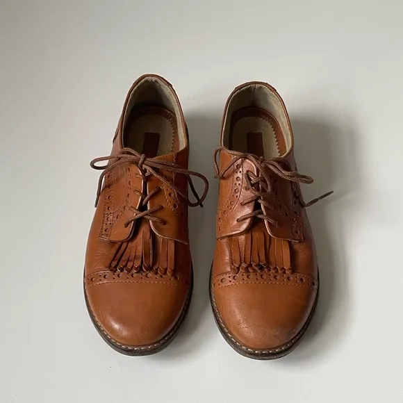 Massimo Dutti Girls’ Brown Leather Shoes with Removable Kiltie Tassle