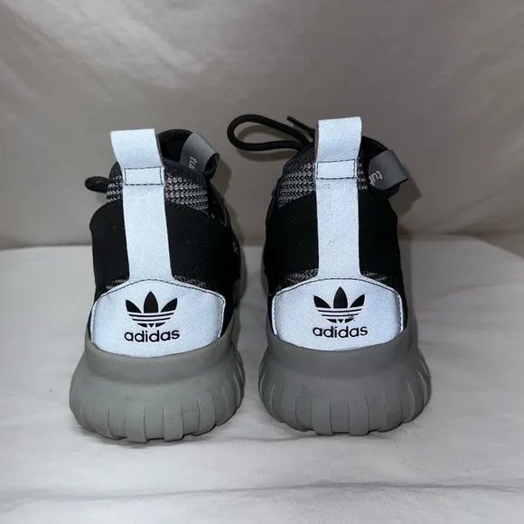 Men’s Adidas Gray and Black Tubular x High Cut Tennis Shoes Size 9
