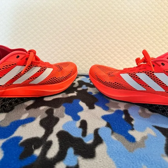 Men’s size 9 1/2 Adidas Ultra 4 D Bright Orange Running Shoes