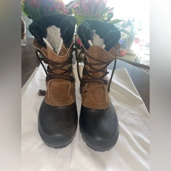 Mens Sorel size 13 black and brown Snow boots