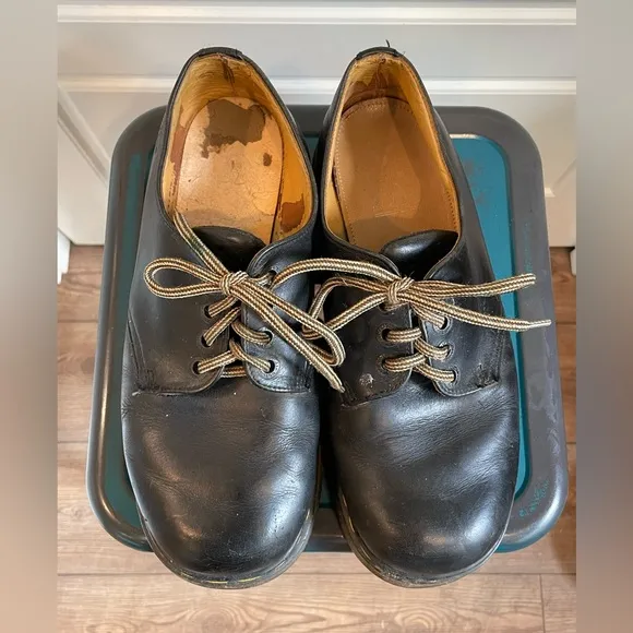 Men’s Vintage Dr. Marten Crazy Horse Shoes