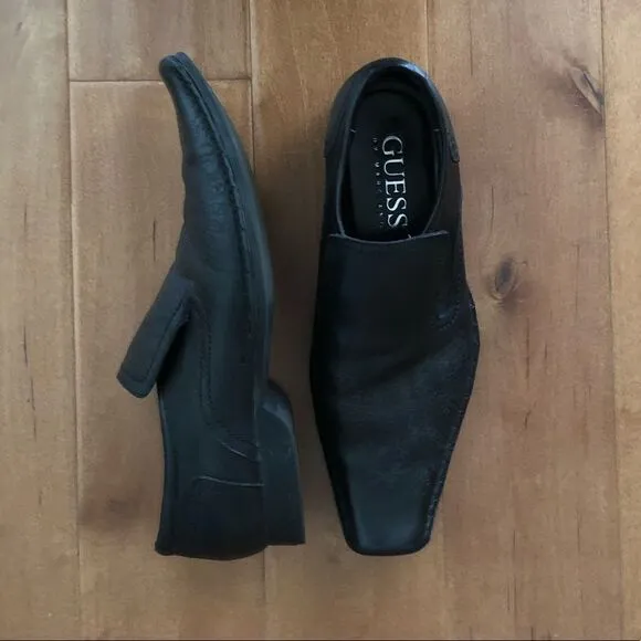 Men’s Black leather dress shoes