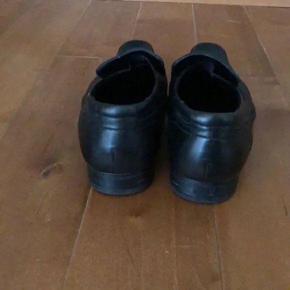 Men’s Black leather dress shoes