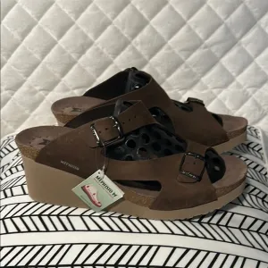 Mephisto Terie Brown Leather Wedge Sandals