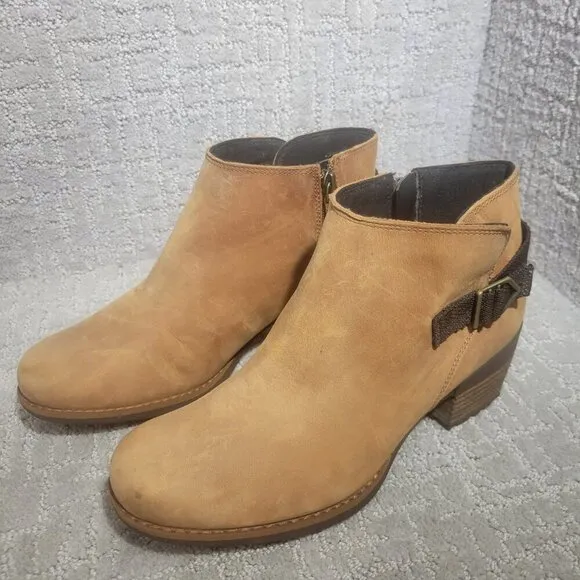 Merrell Shiloh Women's Size 9 Brown Leather Buckles Pull On Ankle Boots J001724