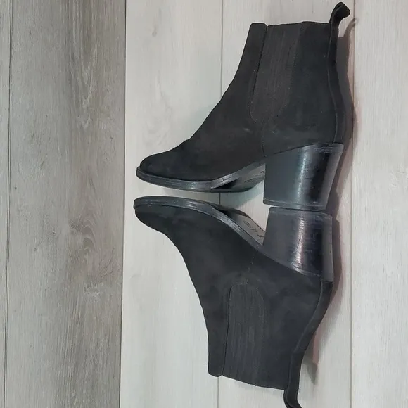M.Gemi Womens Ankle Suede Heels boots shoes sz 38.5/8.5