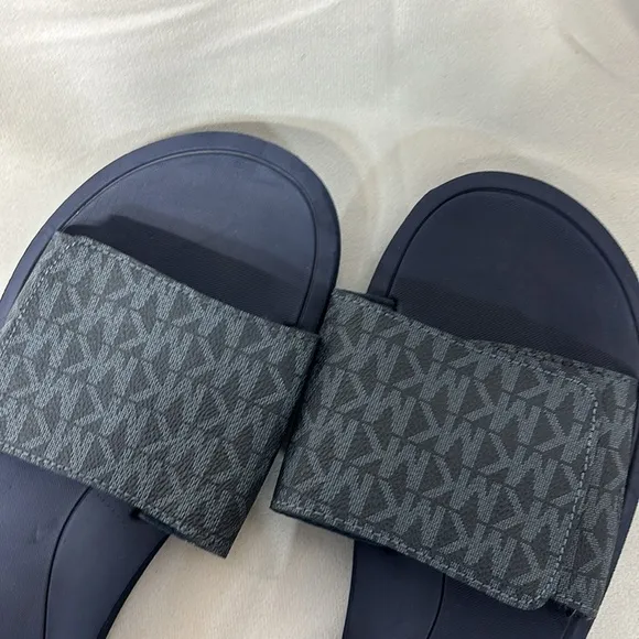 Michael Kors Navy Slide Eva sole velcro adjustable sandal slip in shoes size 8