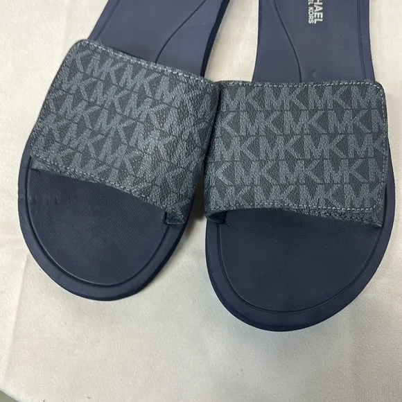 Michael Kors Navy Slide Eva sole velcro adjustable sandal slip in shoes size 8