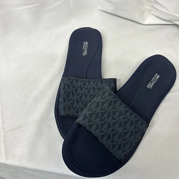 Michael Kors Navy Slide Eva sole velcro adjustable sandal slip in shoes size 8