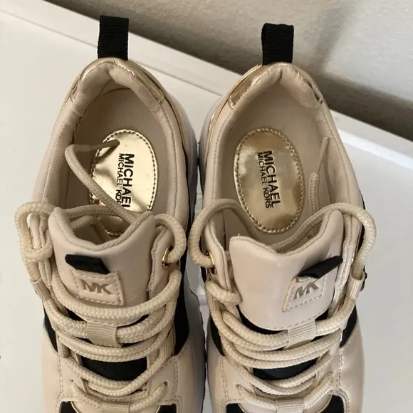Michael Kors Women's Cosmo Two-Tone Trainer size  5M