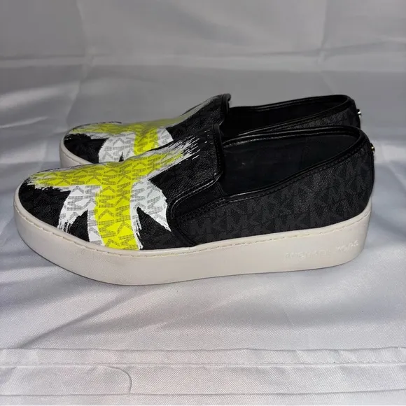 Michael Kors Women's Teddi Slip-On Sneaker Slip-On Shoes Size 7