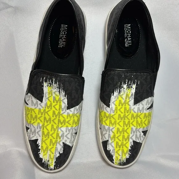 Michael Kors Women's Teddi Slip-On Sneaker Slip-On Shoes Size 7