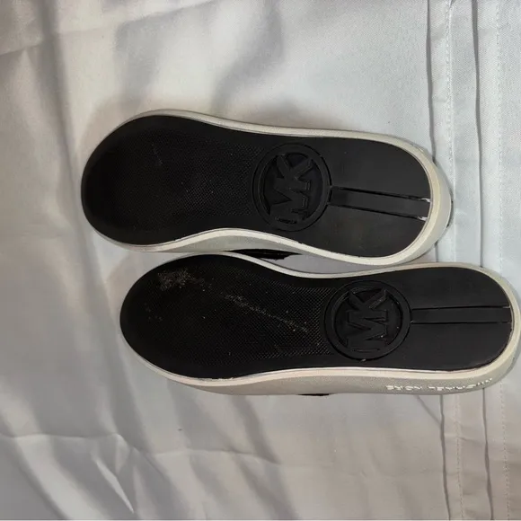 Michael Kors Women's Teddi Slip-On Sneaker Slip-On Shoes Size 7