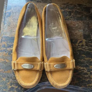 MICHAEL KORS YELLOW MUSTARD SUEDE WOMEN MOCCASINS FLAT SHOES SIZE US 9