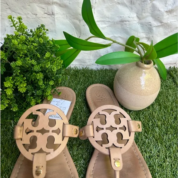 MILLER SANDAL makeup women size 10 gently worn