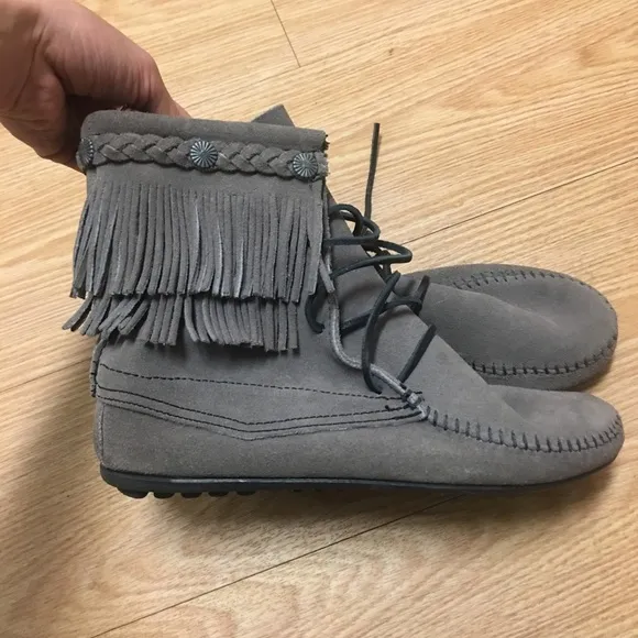 Minnetonka moccasin gray fringe tramper bootie