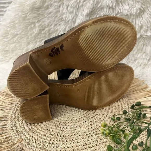 Miz Mooz Maia Black Leather Backstrap Heeled Cut out Sandals size 39 / USA 8.5-9