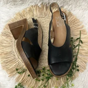 Miz Mooz Maia Black Leather Backstrap Heeled Cut out Sandals size 39 / USA 8.5-9