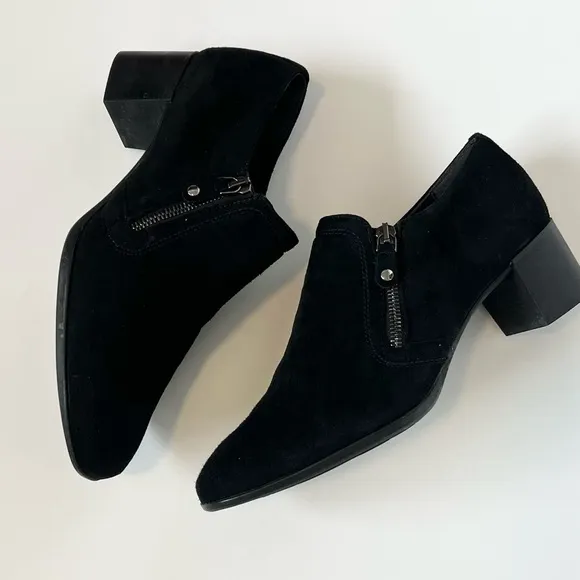 Munro Annee black suede heeled booties Low heel boots Comfort boots Size 8WW