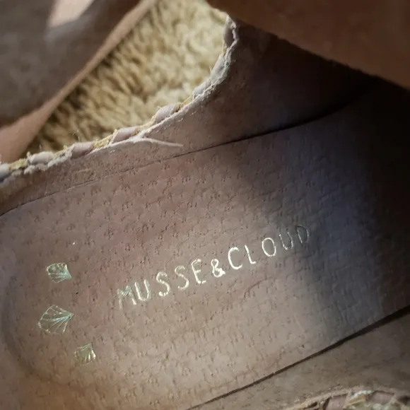 Musse &amp; Cloud Aina Leather Ankle Boots 40/9