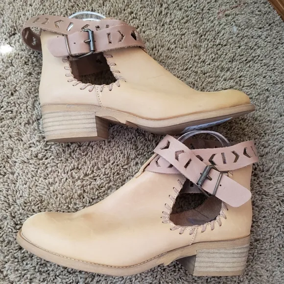 Musse &amp; Cloud Aina Leather Ankle Boots 40/9