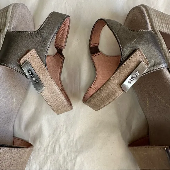 Naot Intact Sandal Women's 7.5 (38) Adjustable Leather Straps Heel Comfort Beige