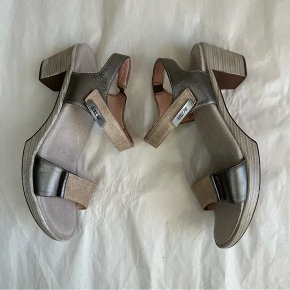 Naot Intact Sandal Women's 7.5 (38) Adjustable Leather Straps Heel Comfort Beige