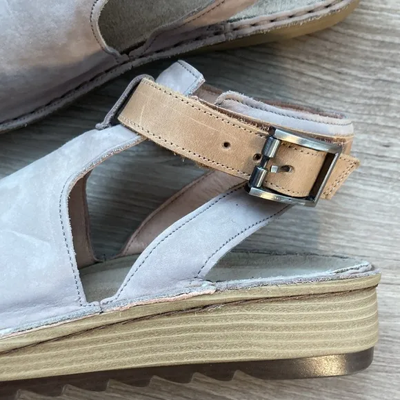 Naot verbena cutout leather sandal tan caramel 38/7,5