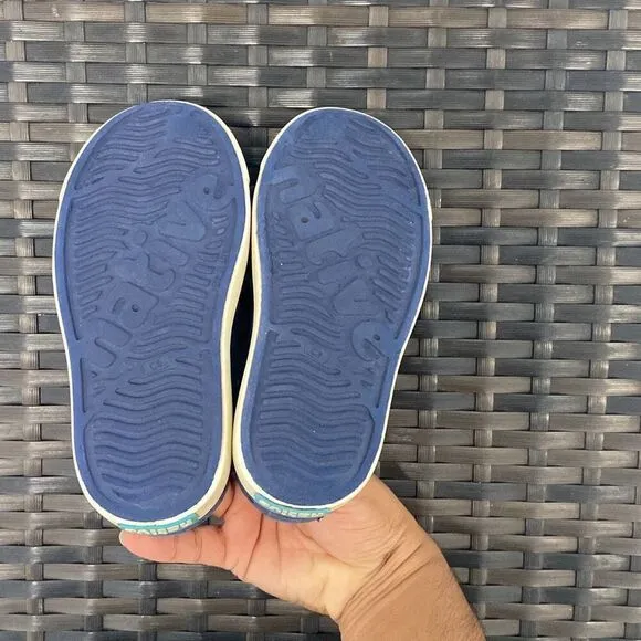 Native Jeffersons kid size 9
