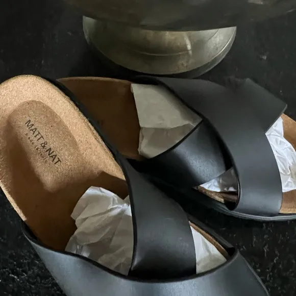 NBW Matt &amp; Nat ‘Mandi’ Sandal