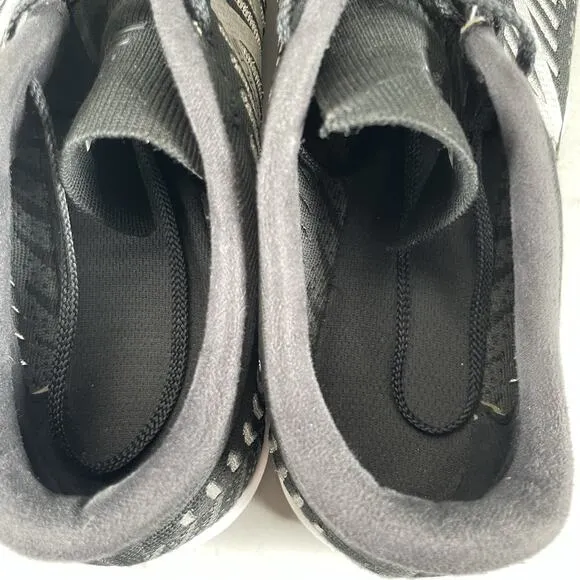 New Balance Minimus 20v7 Men’s Size 12 Black Running Shoes Atheltic Sneakers GUC