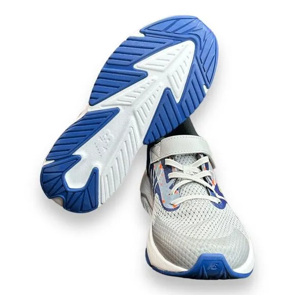 New Balance Rave‎ Run V2 Size 4.5 Navy Orange Kids Casual YTRAVGN2