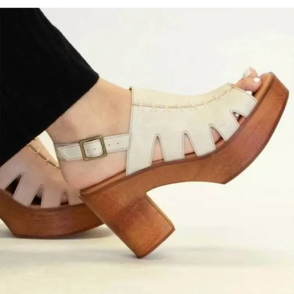 NEW BEAST FASHION women's fontella platform sandal in cream